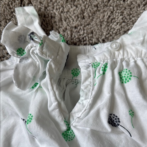 Baby GAP lot of 2 rompers and 1 tank top - Picture 8 of 13